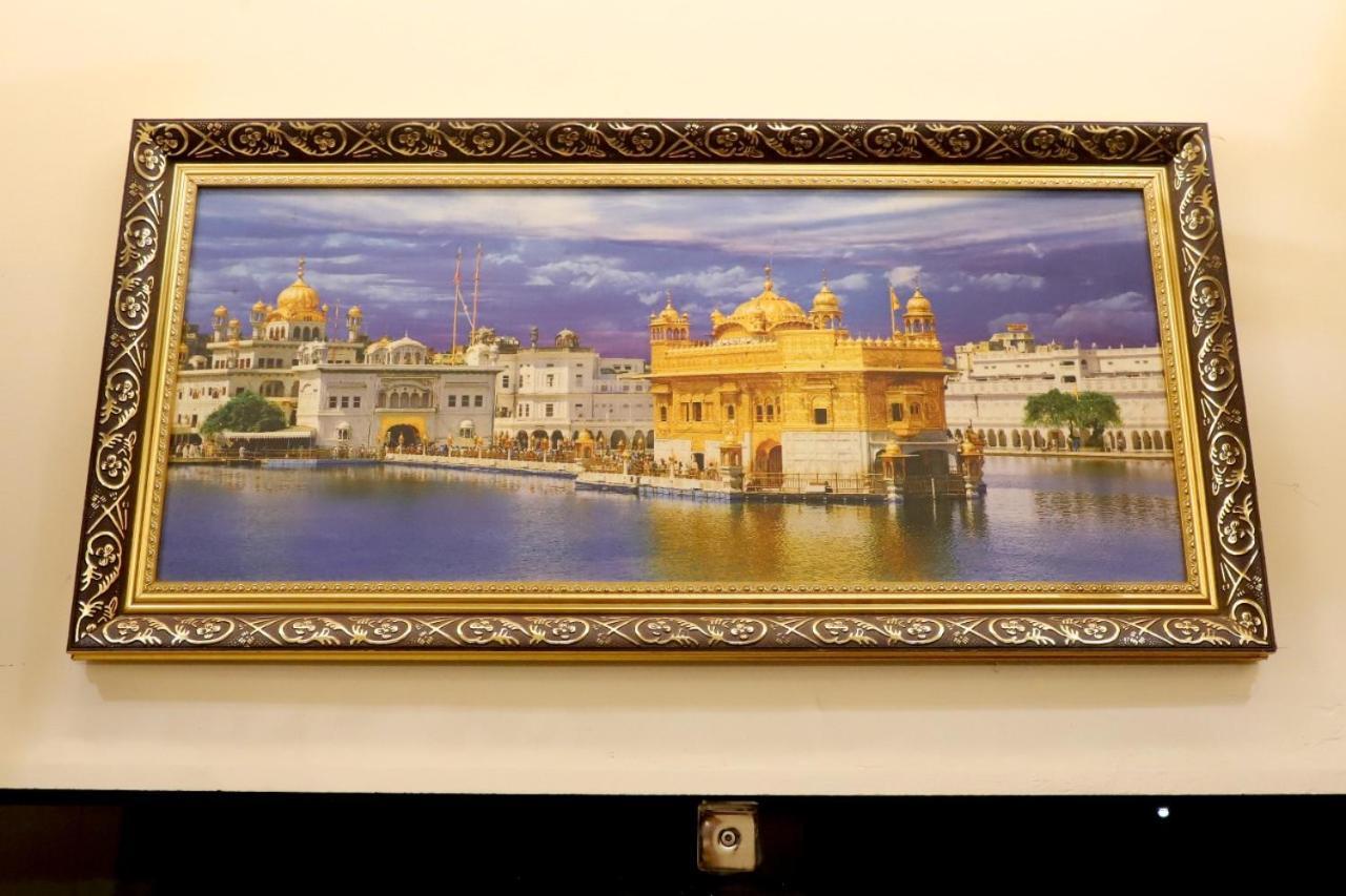 Rk Lodge Amritsar Esterno foto