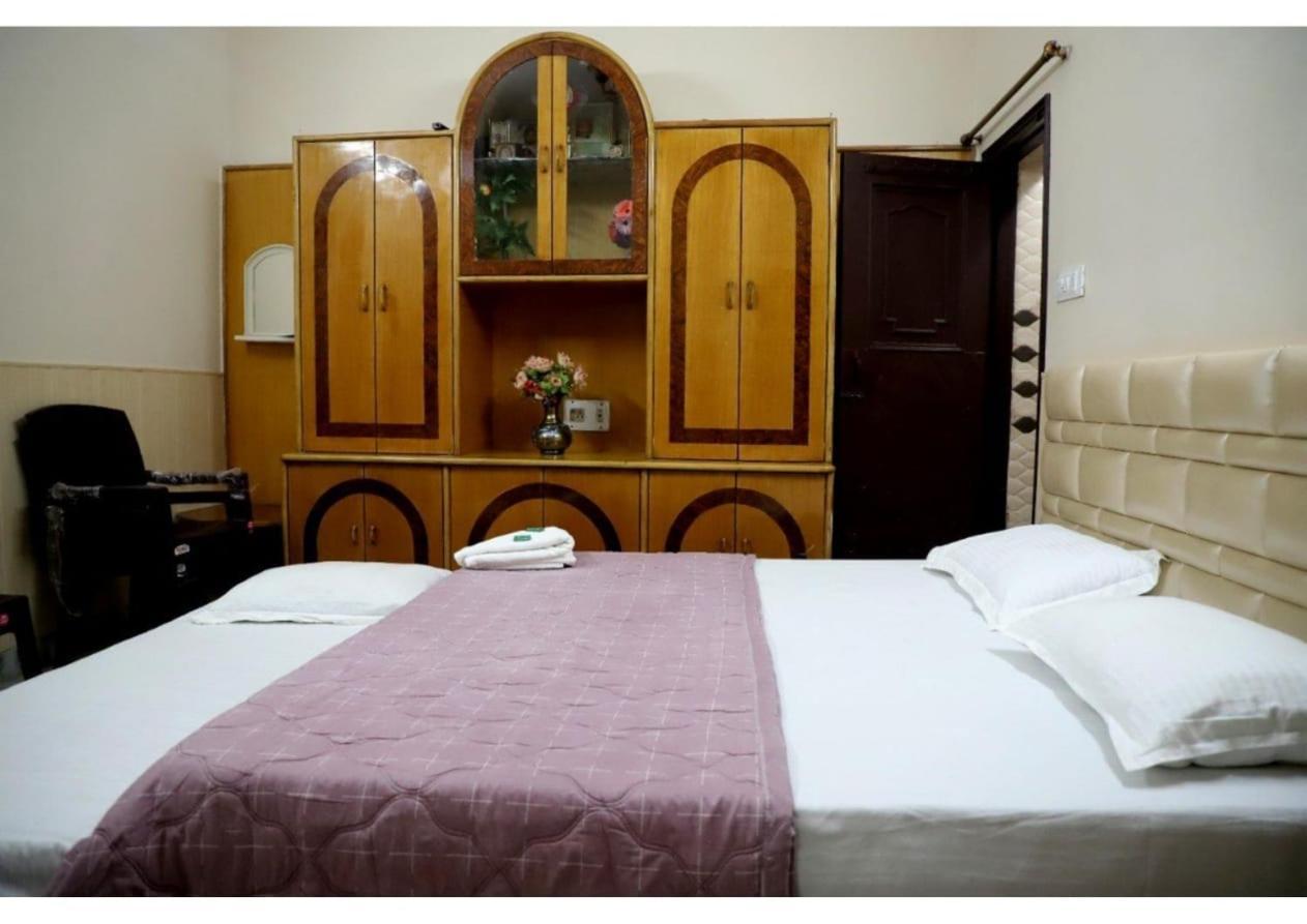 Rk Lodge Amritsar Esterno foto