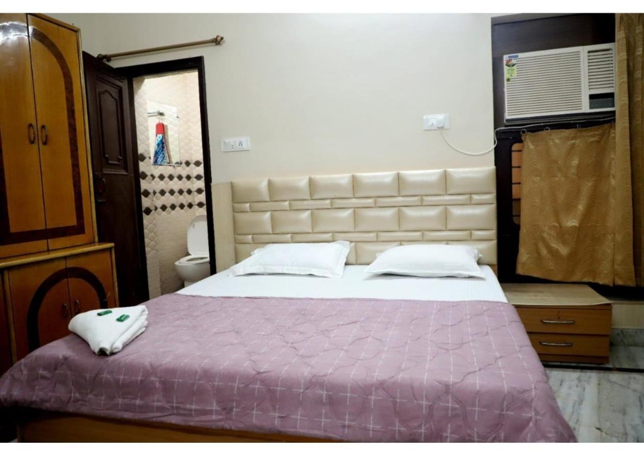 Rk Lodge Amritsar Esterno foto