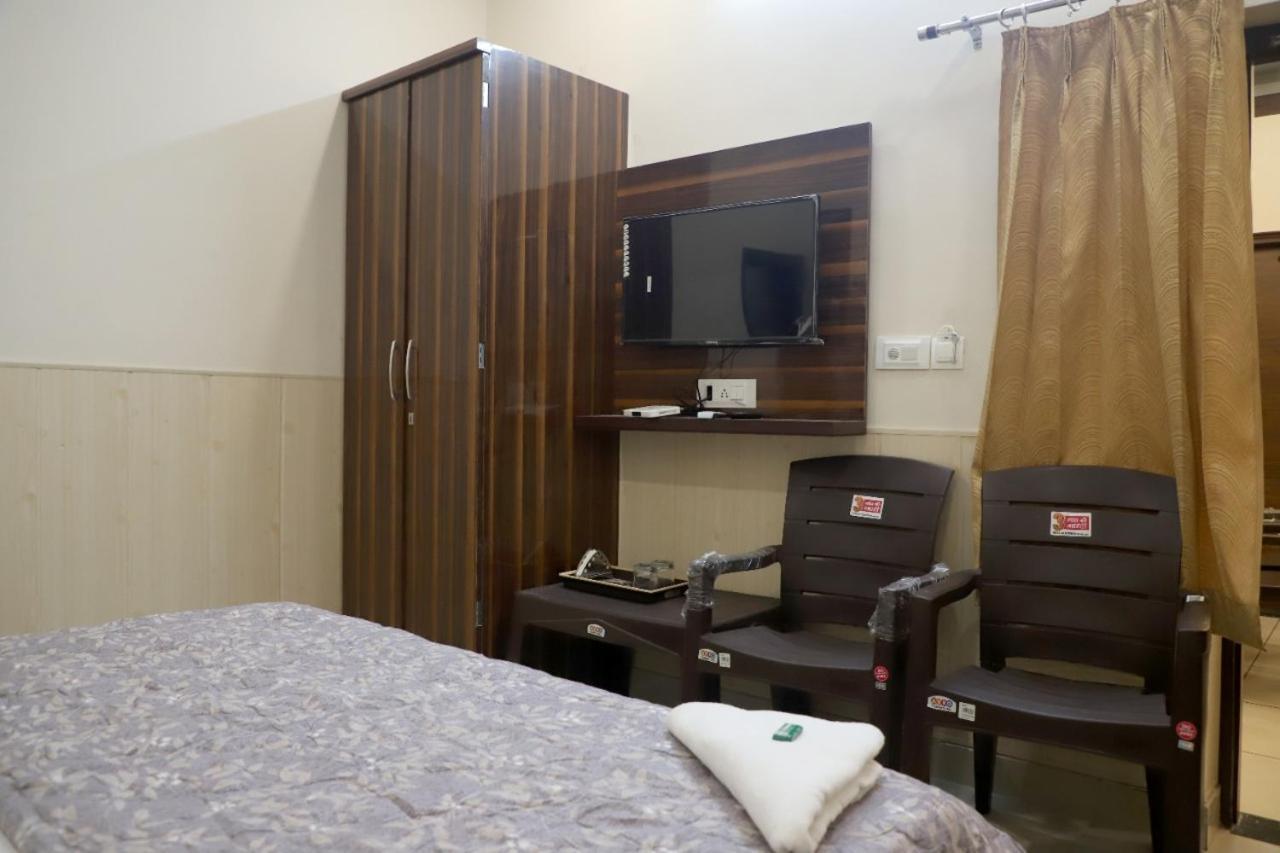 Rk Lodge Amritsar Esterno foto