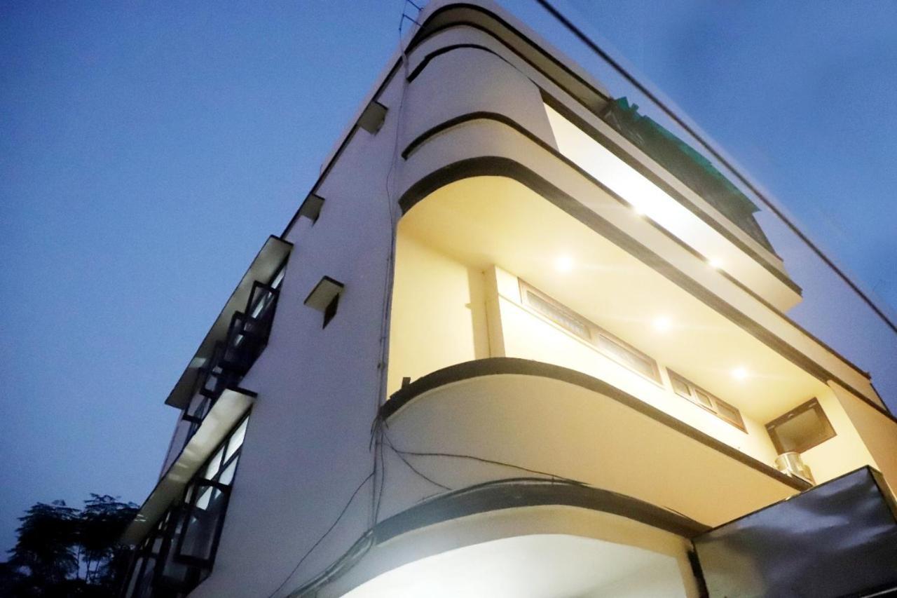 Rk Lodge Amritsar Esterno foto