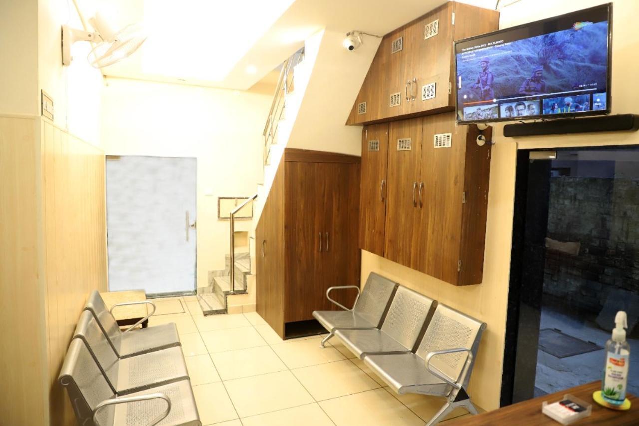 Rk Lodge Amritsar Esterno foto