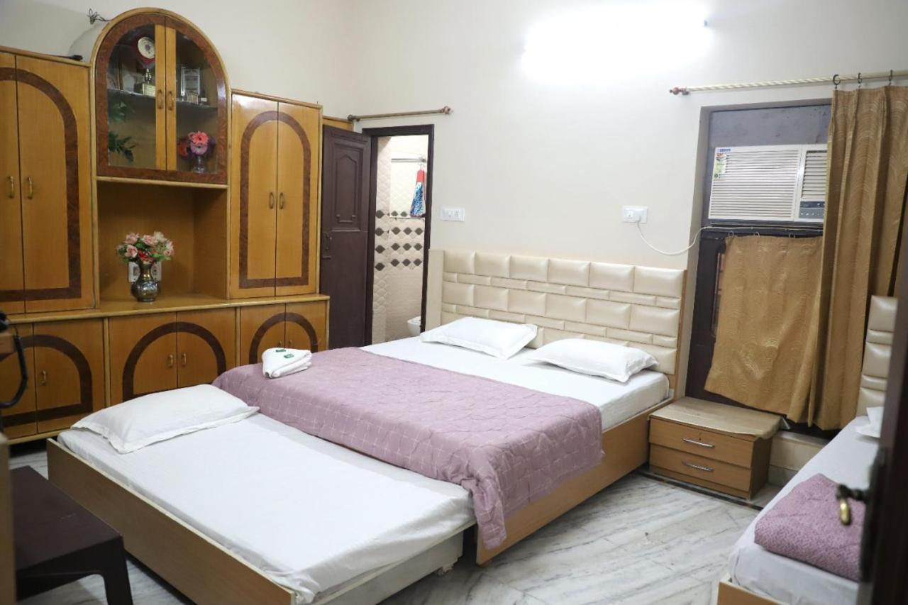 Rk Lodge Amritsar Esterno foto
